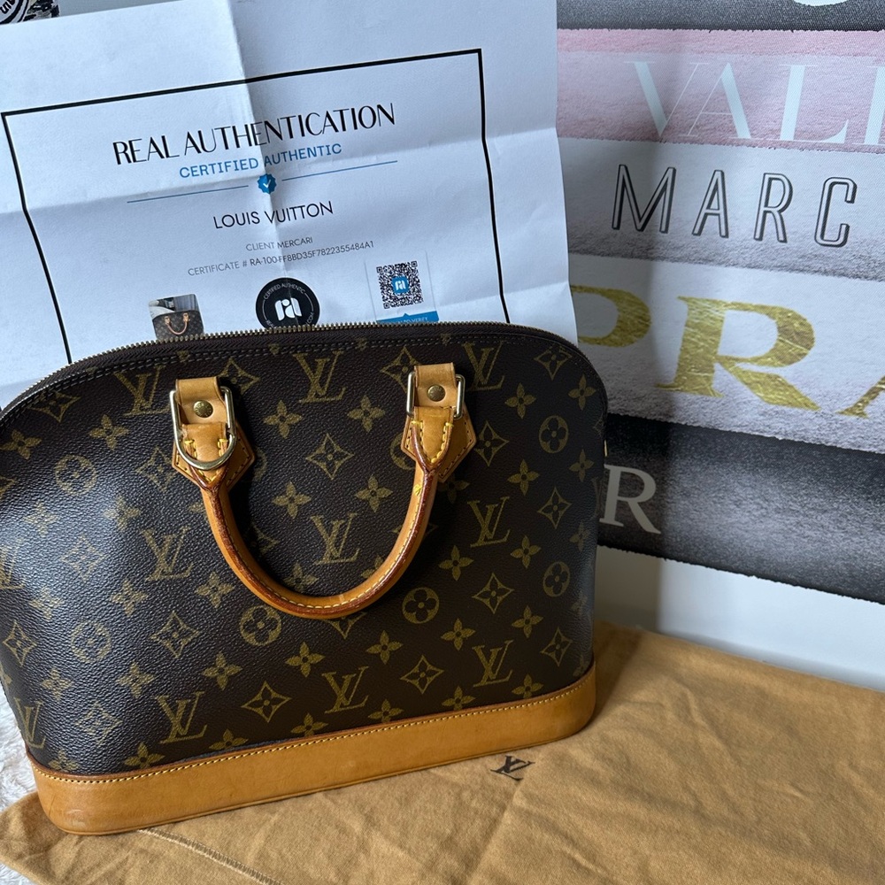 Louis Vuitton Alma PM 💯 % authentic - Picture 4 of 17